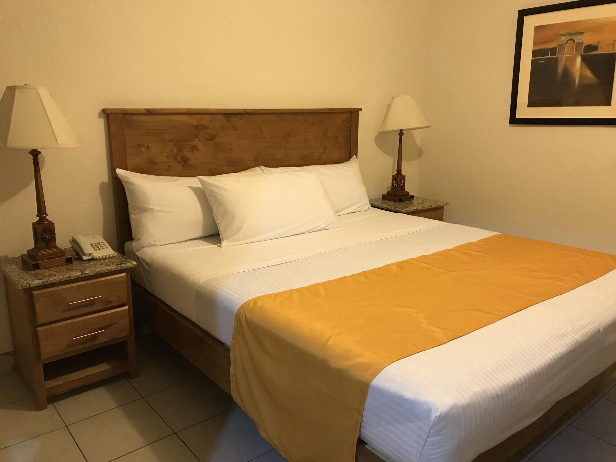 Hotel Guillen Jr Tijuana Exteriör bild