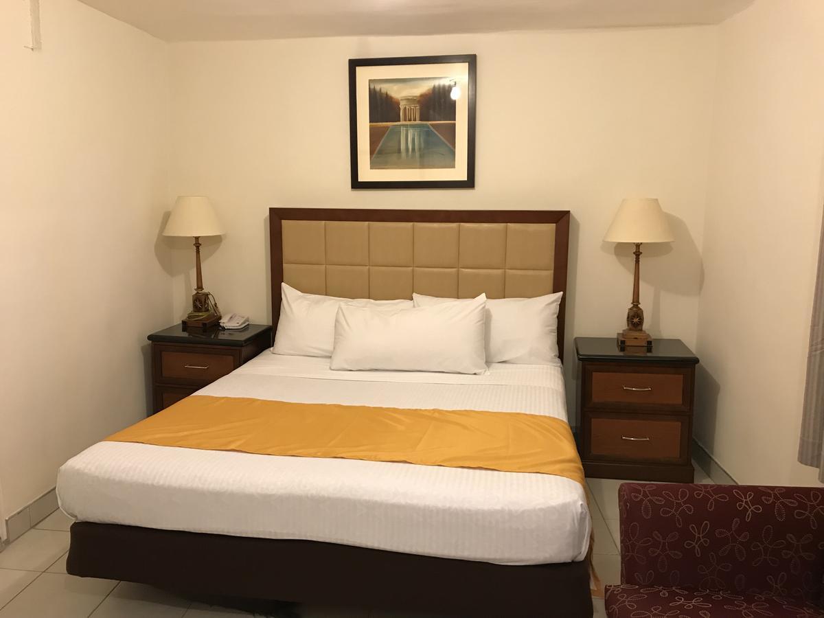 Hotel Guillen Jr Tijuana Exteriör bild