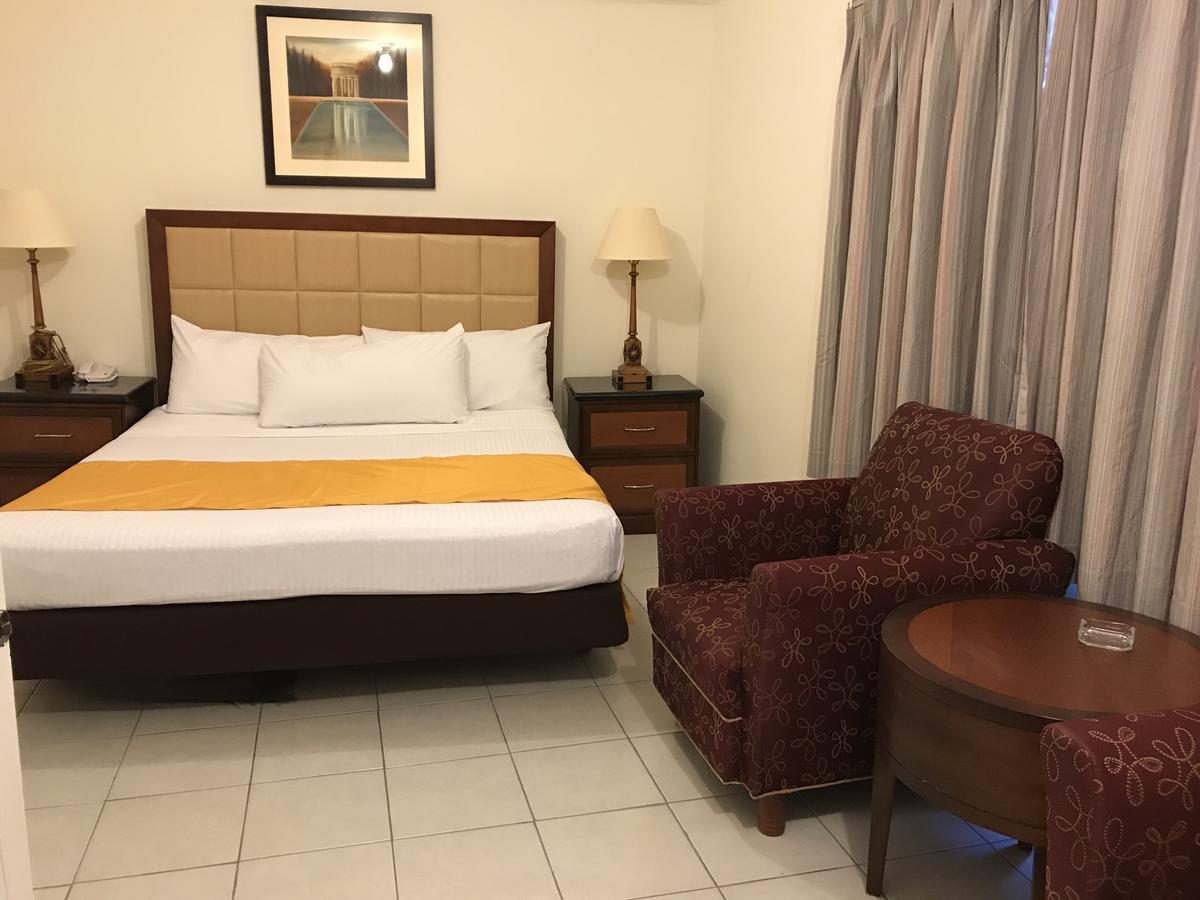 Hotel Guillen Jr Tijuana Exteriör bild
