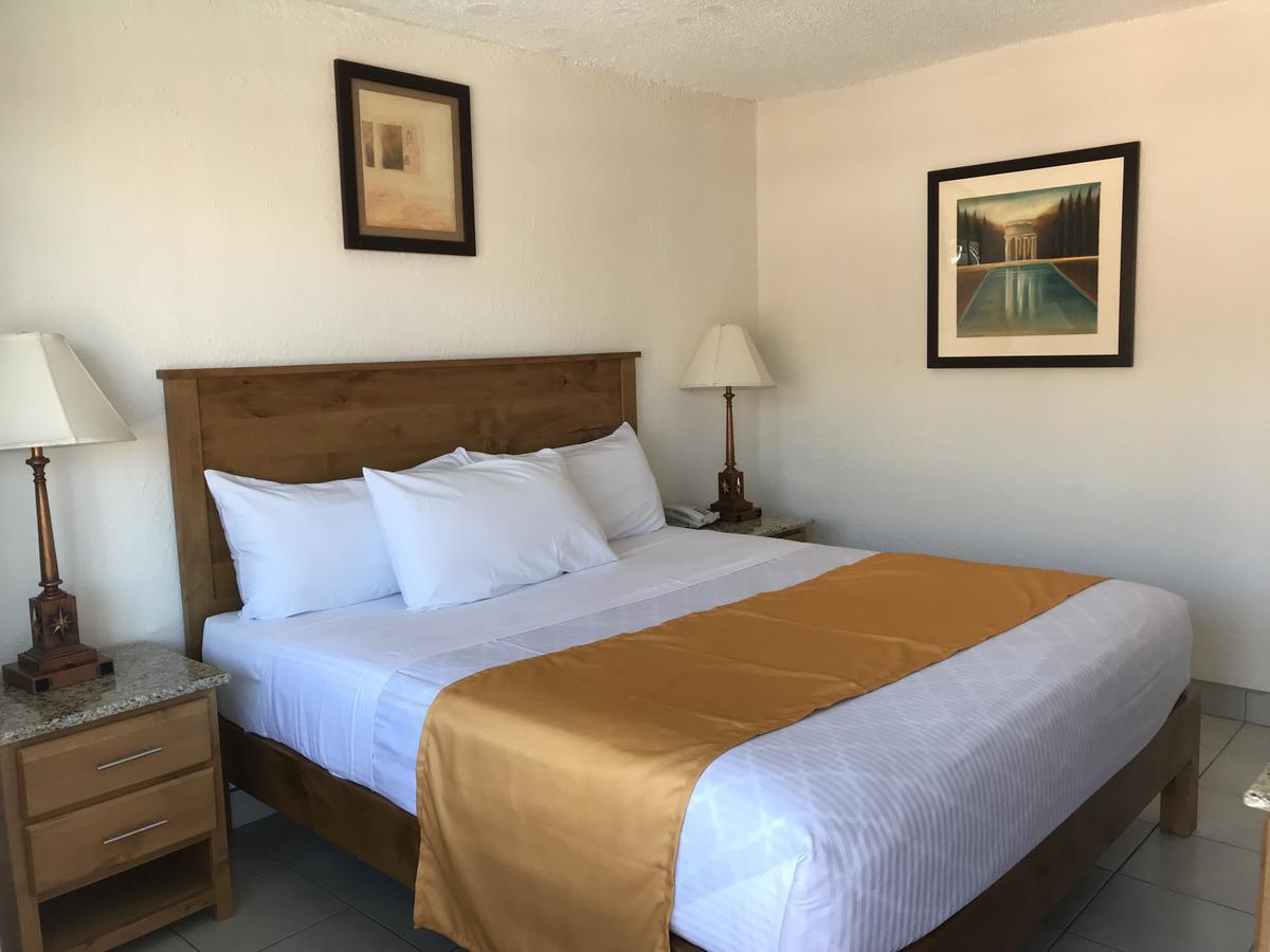 Hotel Guillen Jr Tijuana Exteriör bild