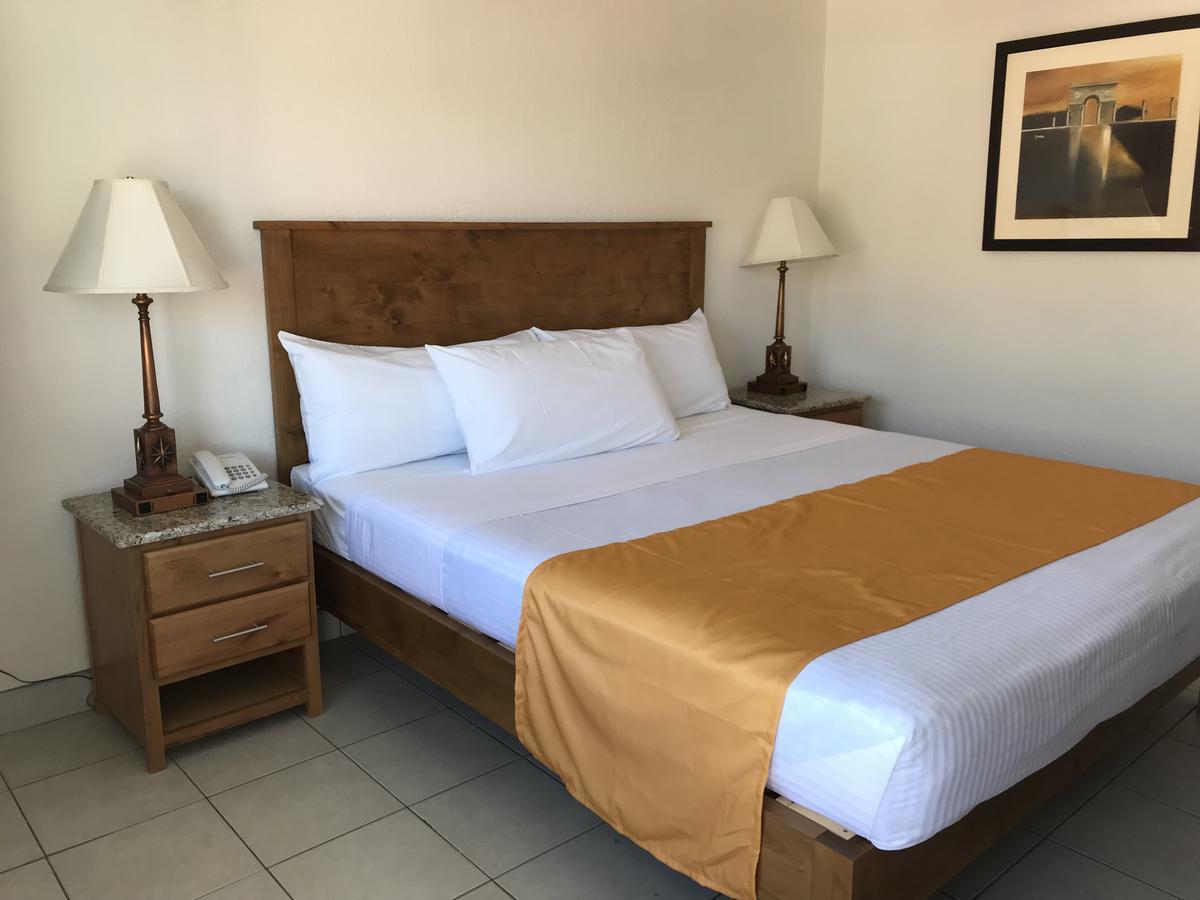 Hotel Guillen Jr Tijuana Exteriör bild